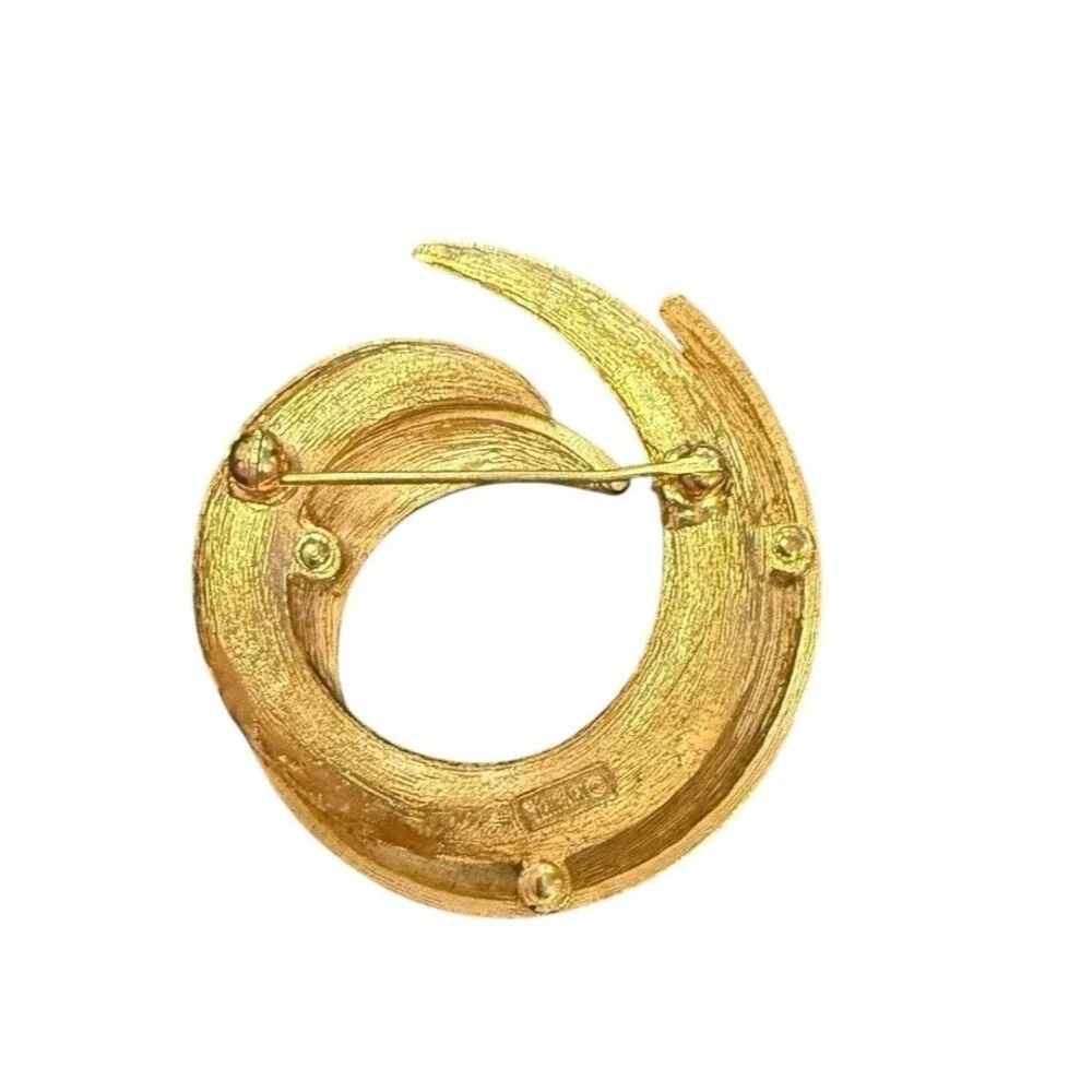Vintage Crown Trifari‎ Brooch Brushed Gold Tone Swirl Signed 1955-1969
